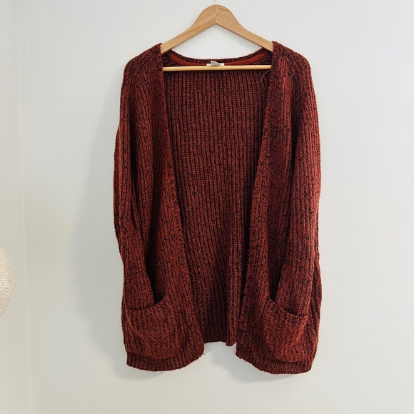 Forever 21 | Women’s size Medium  Burgundy Long Sleeve Open Cardigan - Picture 1 of 5